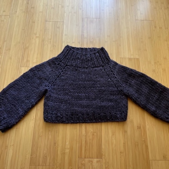 Stunning Hand-knit, Wool and Cashmere, Aubergene Crop Sweater, NWOT - Picture 4 of 4